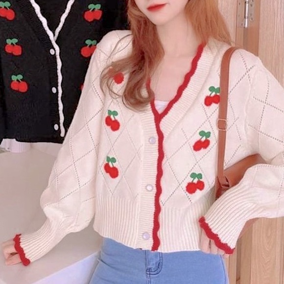 SOLD • cider cherry cardigan - Picture 14 of 15